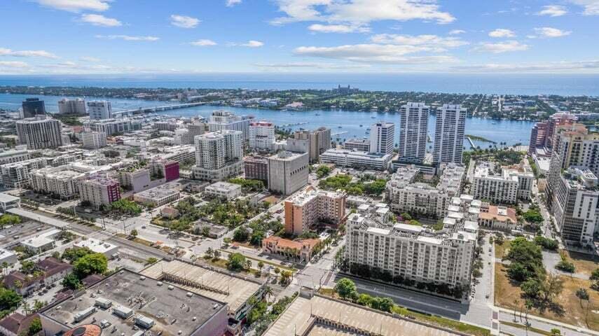 CITY PALMS CONDO - Residential Lease