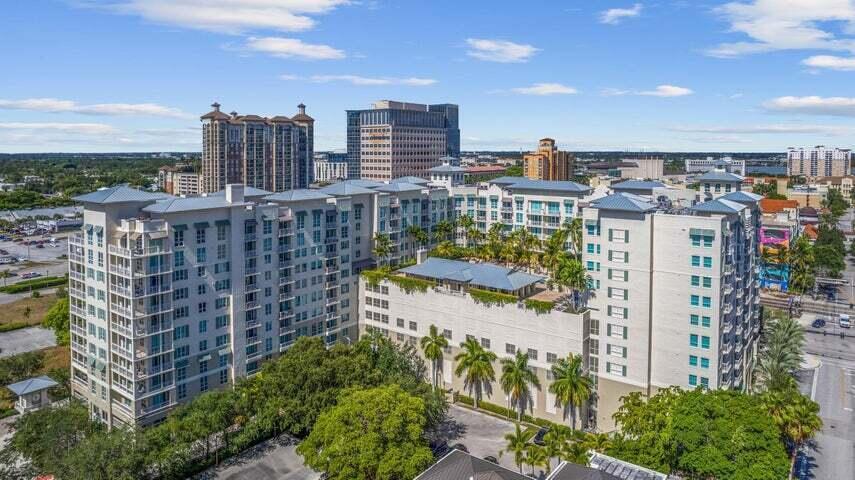 CITY PALMS CONDO - Residential Lease
