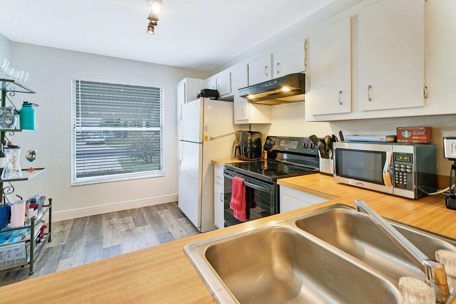 JUPITER VILLAGE PH II - Residential Lease