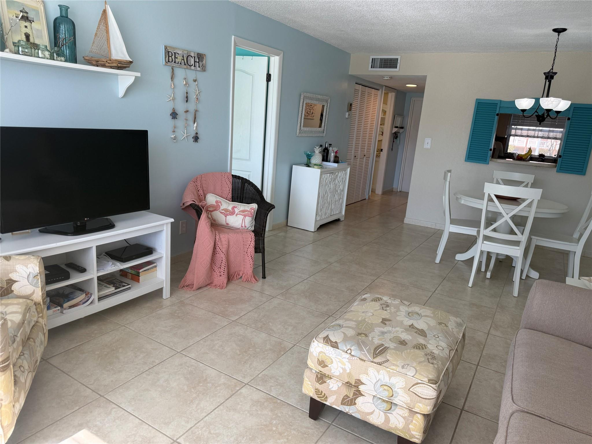 Sunrise Lakes - Residential