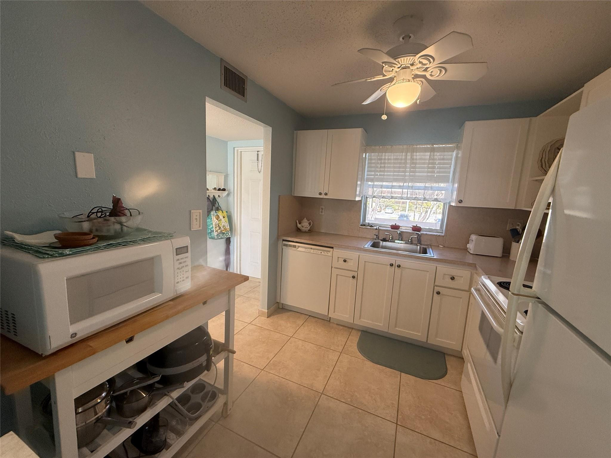Sunrise Lakes - Residential