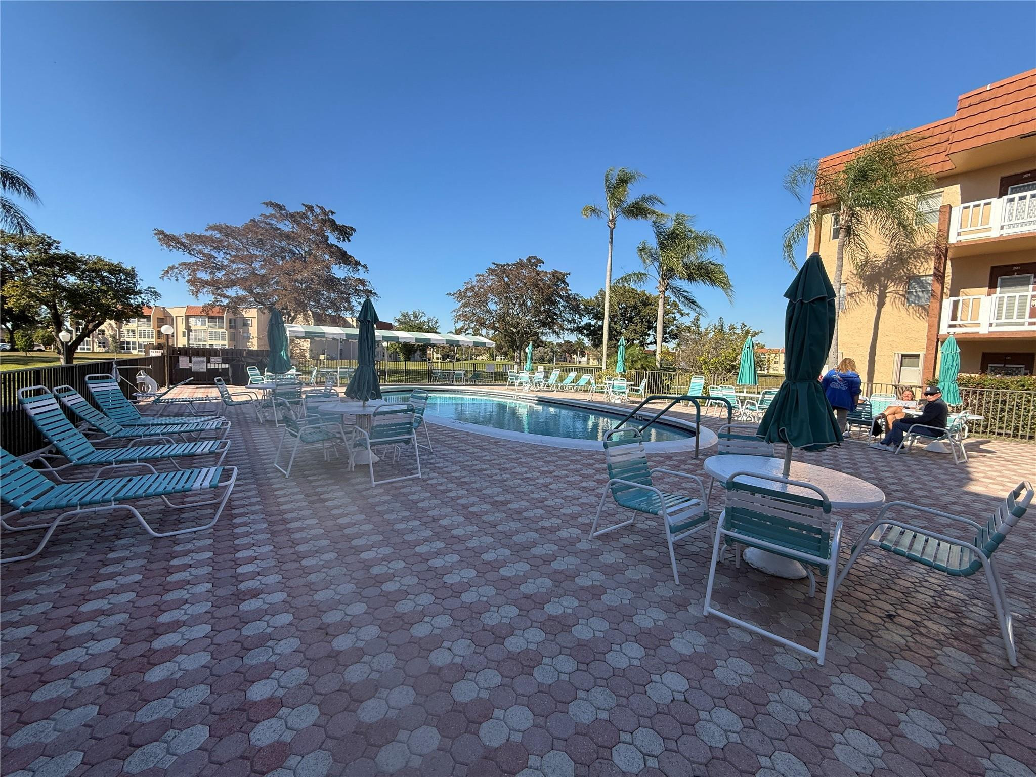 Sunrise Lakes - Residential