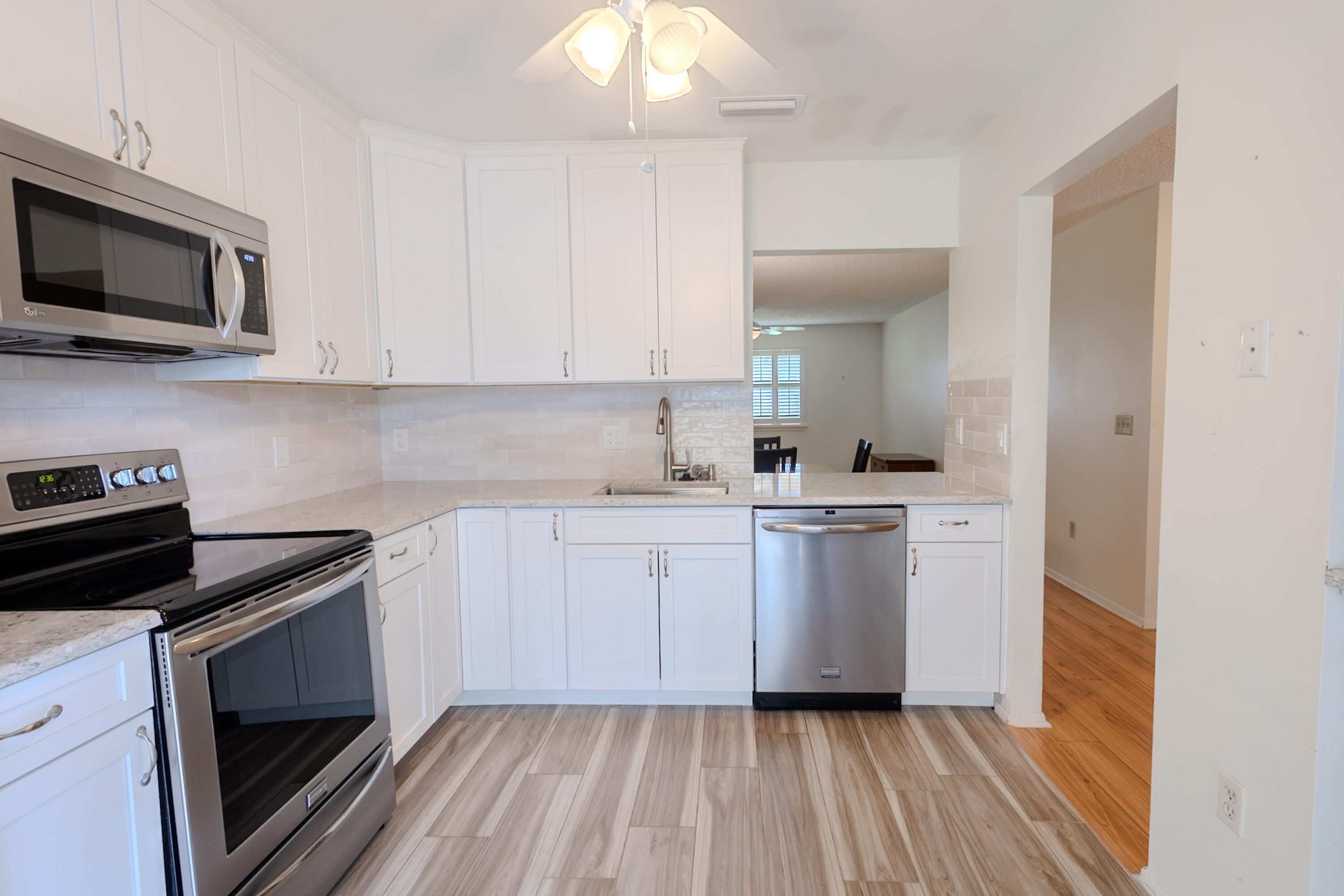STRATHMORE GATE I UNIT TWO - Residential
