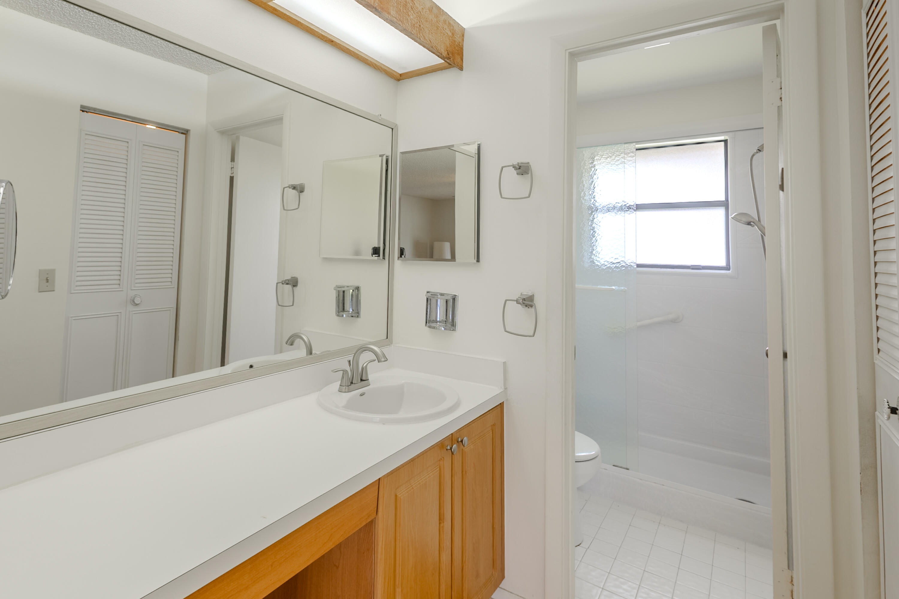 STRATHMORE GATE I UNIT TWO - Residential