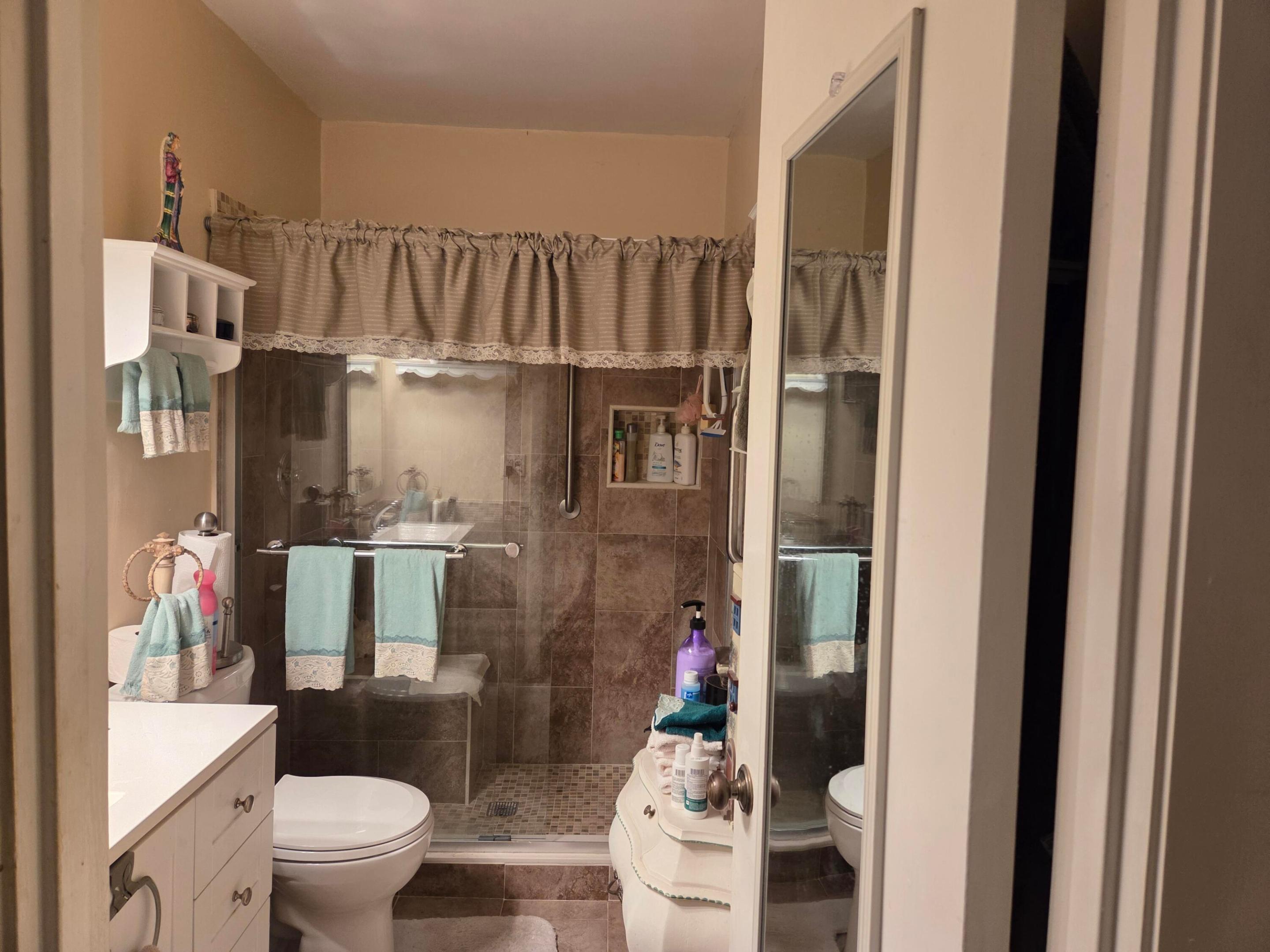 GOLDEN LAKES VILLAGE CONDO F - Residential