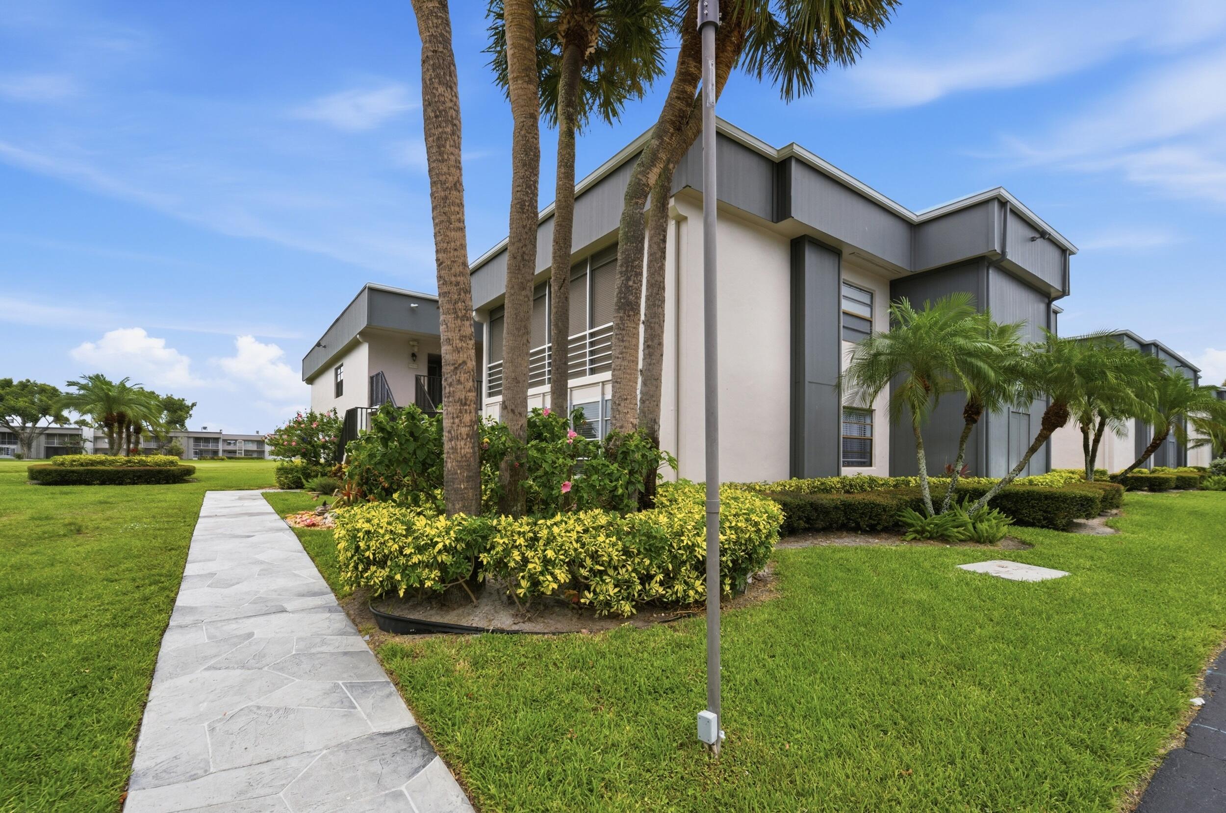KINGS POINT - Residential