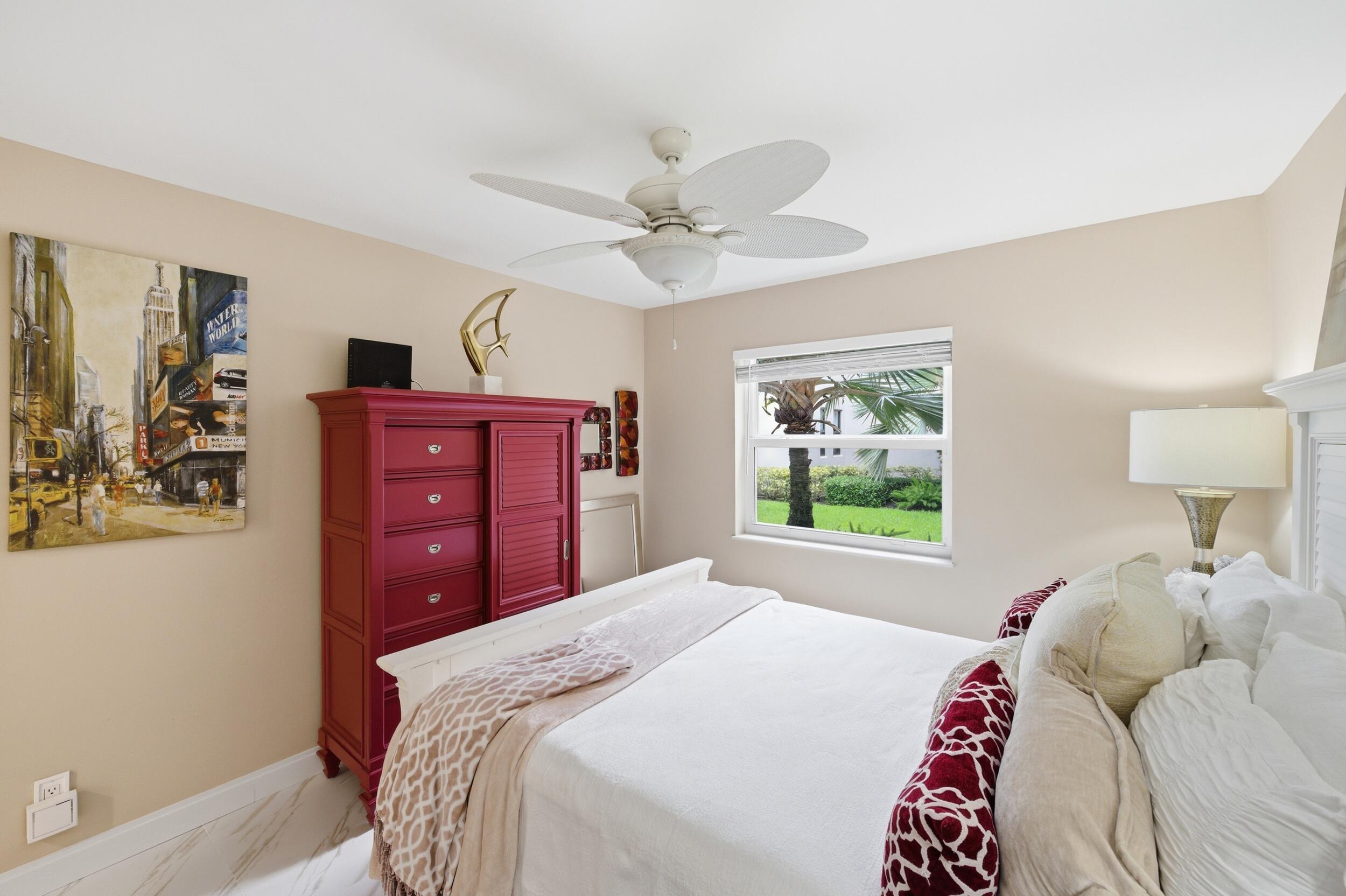 KINGS POINT - Residential