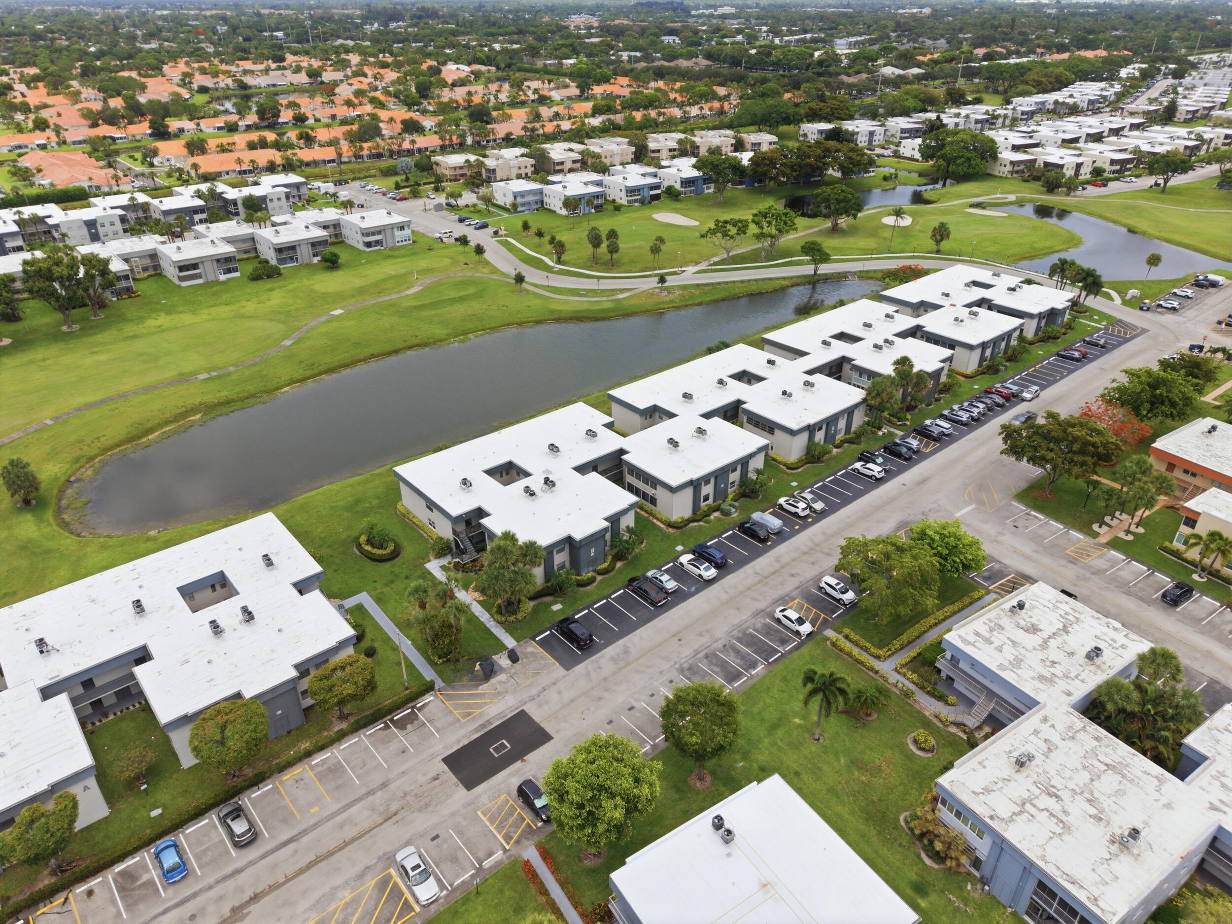 KINGS POINT - Residential