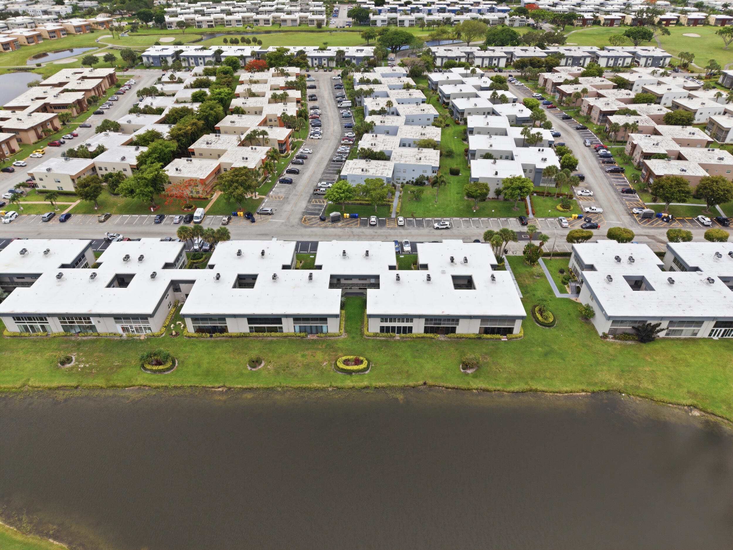 KINGS POINT - Residential