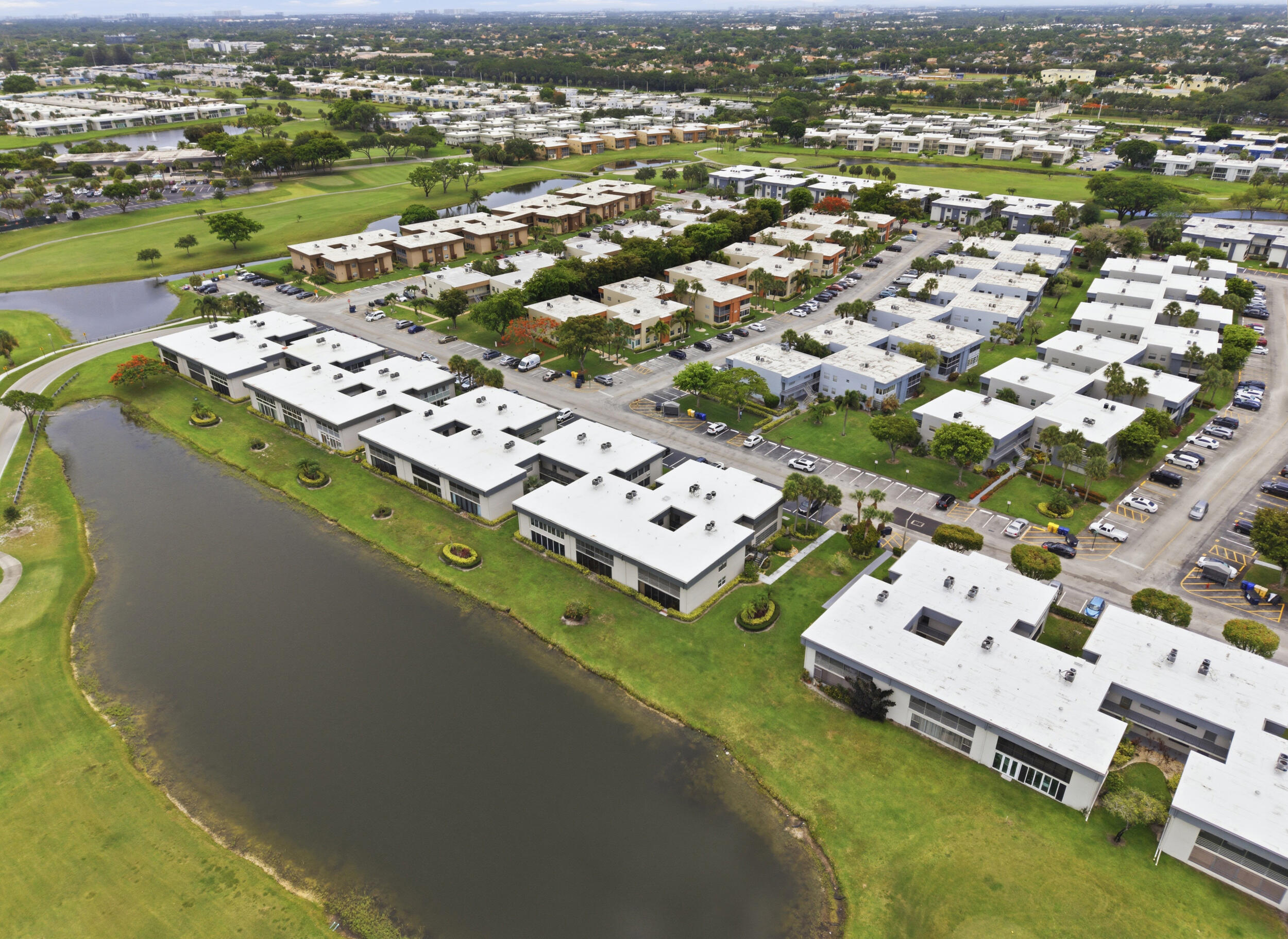 KINGS POINT - Residential