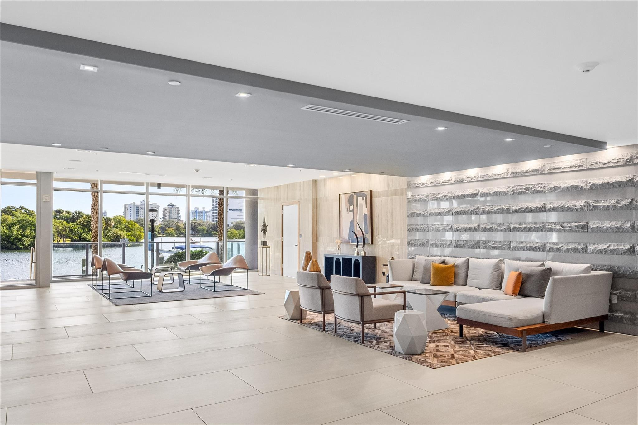 RIVA - Residential