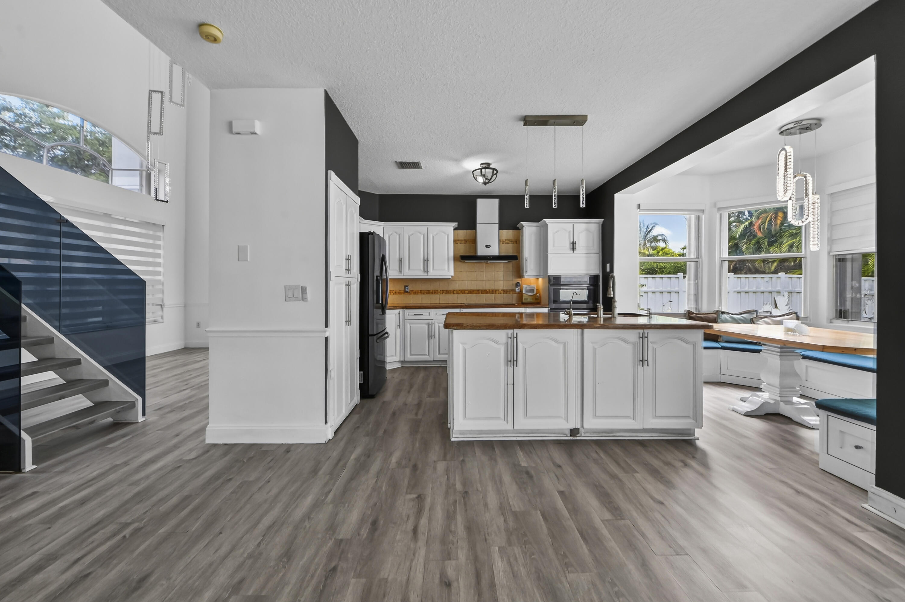 REPLAT OF COUNTRY LAKES - Residential