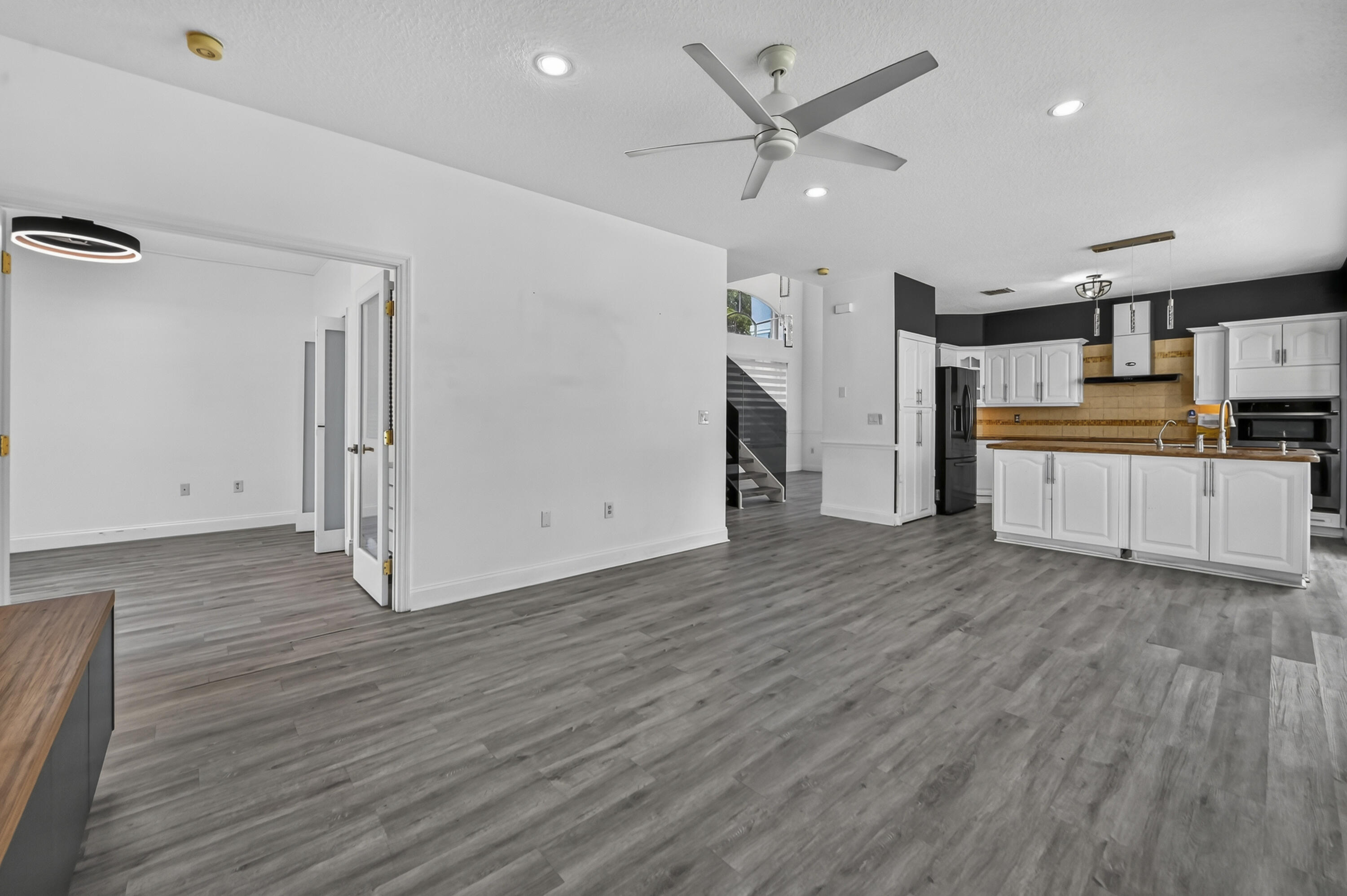 REPLAT OF COUNTRY LAKES - Residential