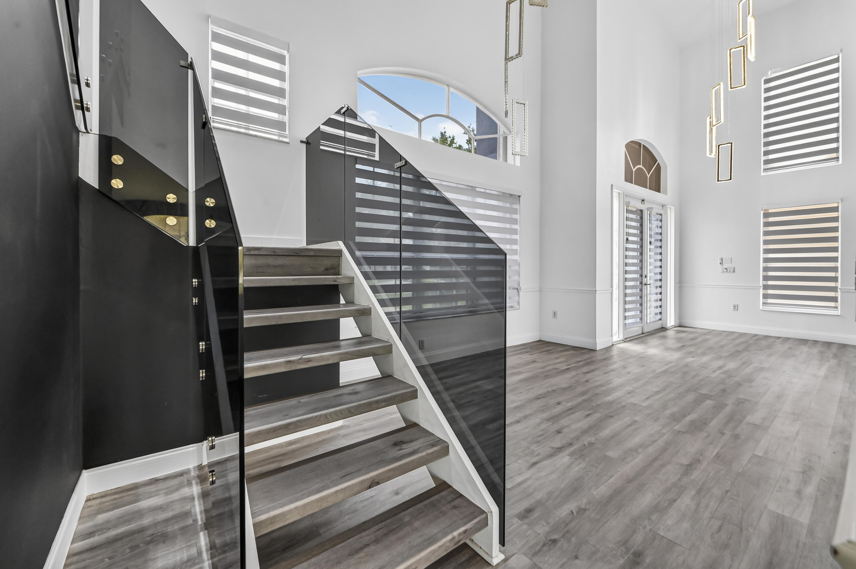 REPLAT OF COUNTRY LAKES - Residential