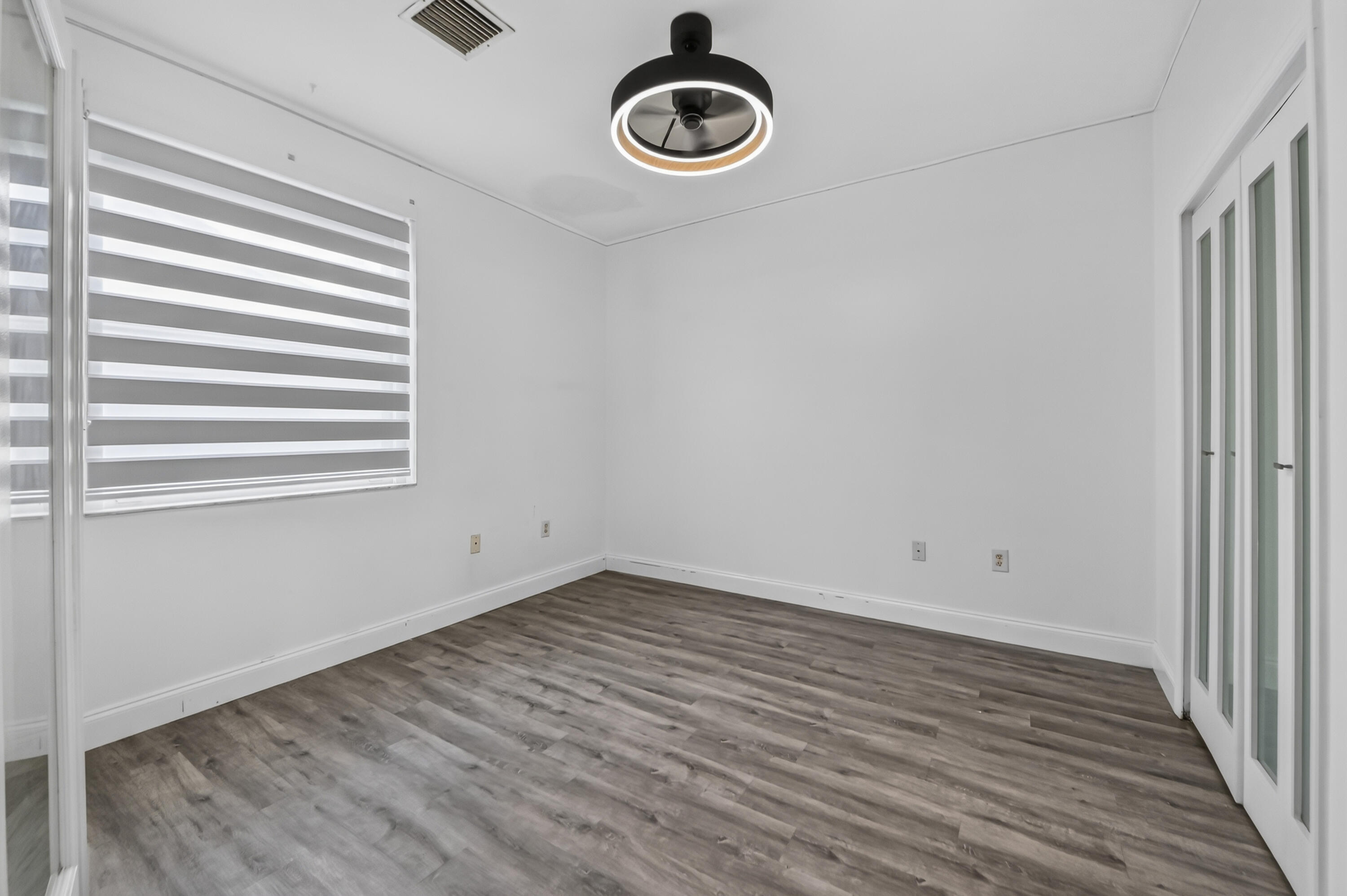 REPLAT OF COUNTRY LAKES - Residential