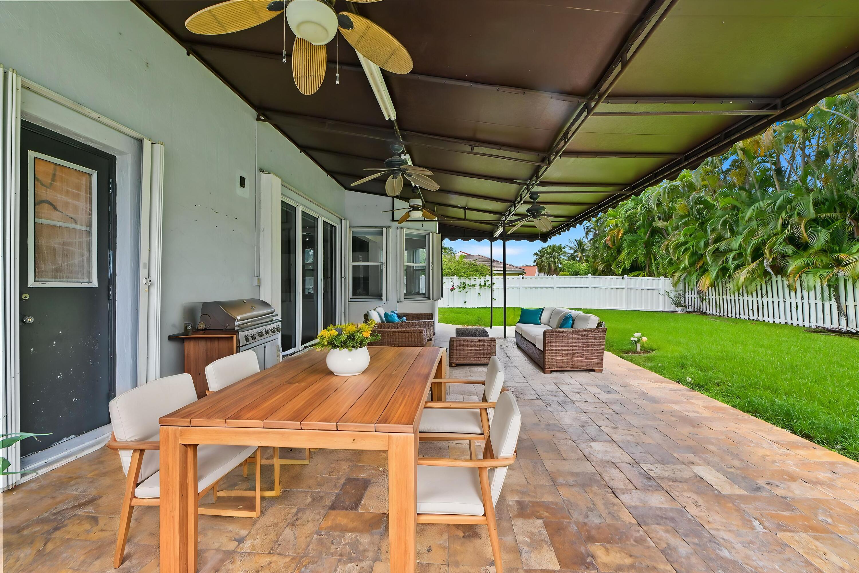 REPLAT OF COUNTRY LAKES - Residential