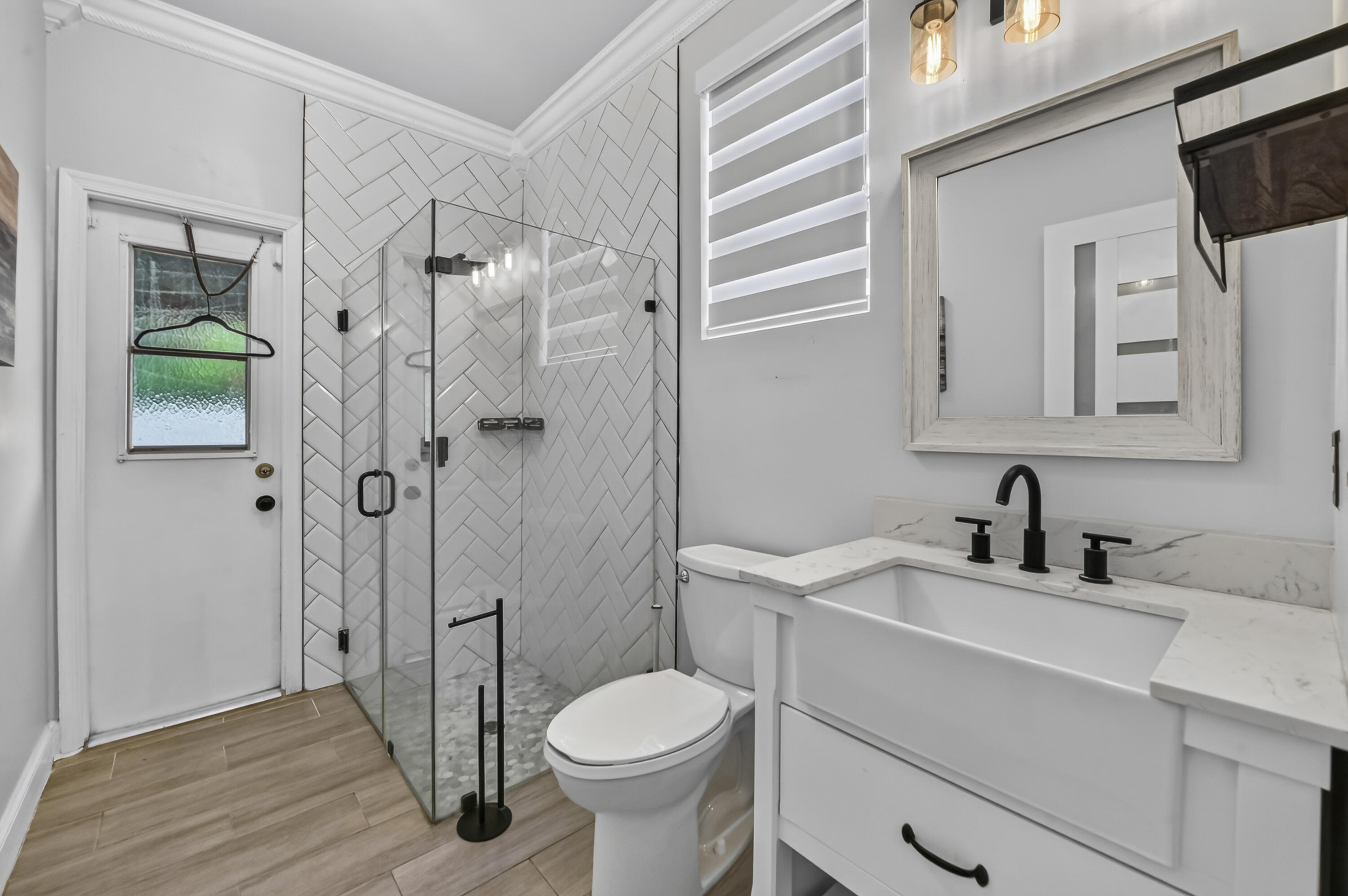 REPLAT OF COUNTRY LAKES - Residential