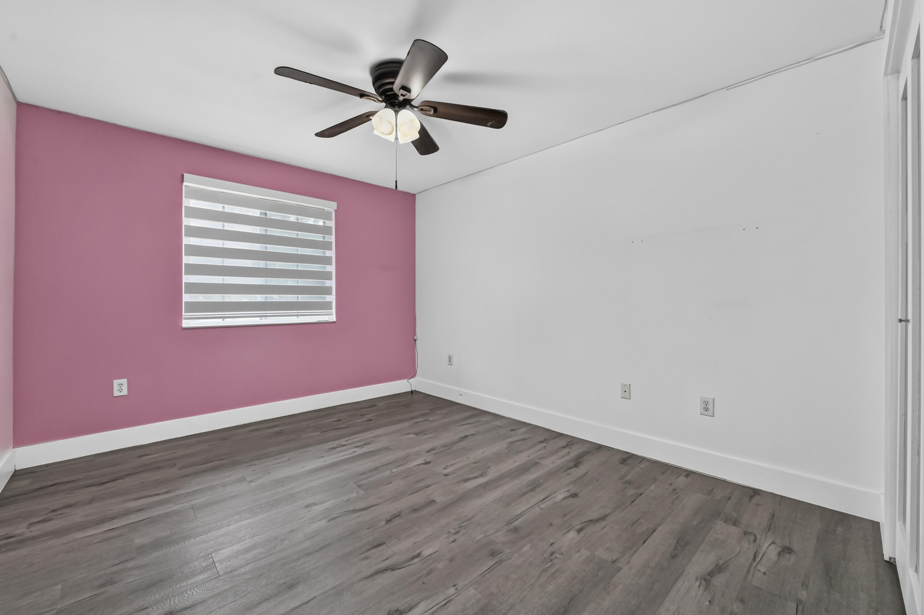 REPLAT OF COUNTRY LAKES - Residential