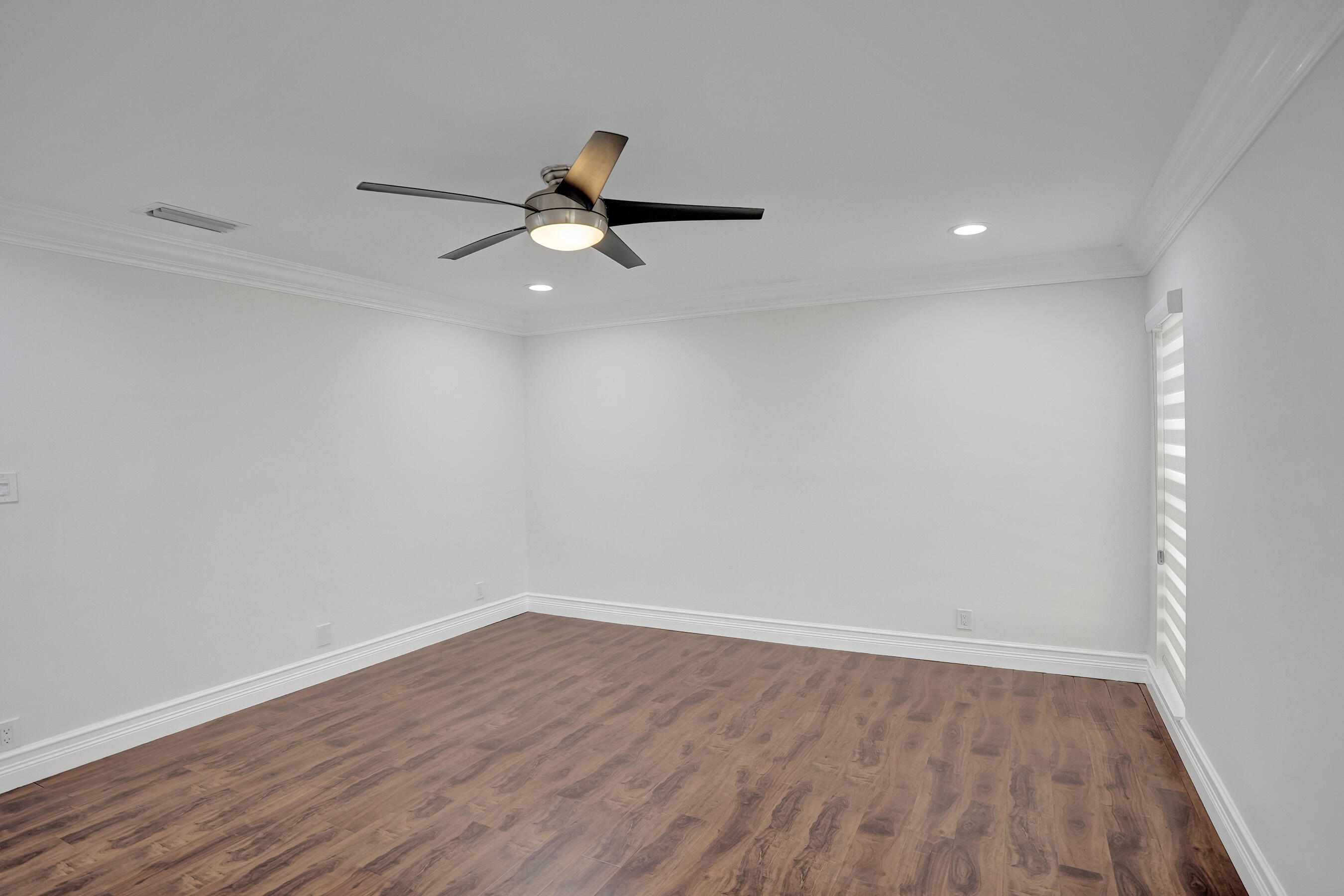 PATIOS ON THE PARK - Residential Lease