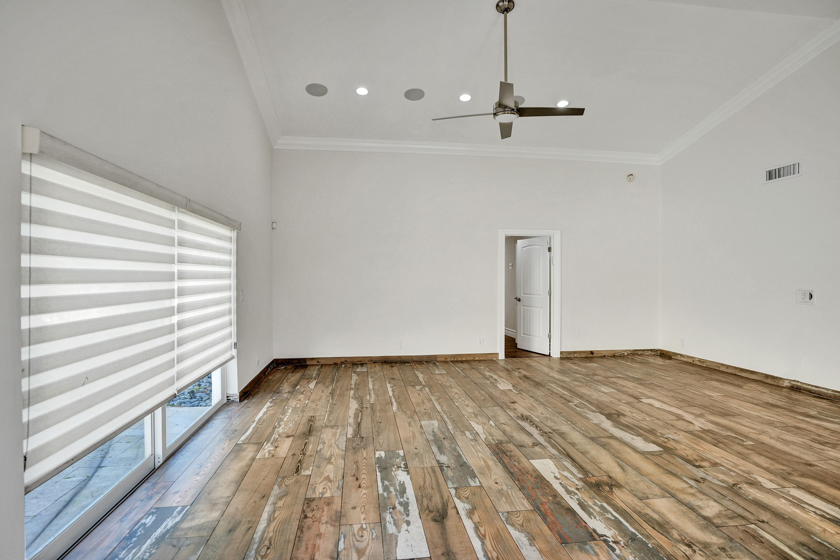 PATIOS ON THE PARK - Residential Lease