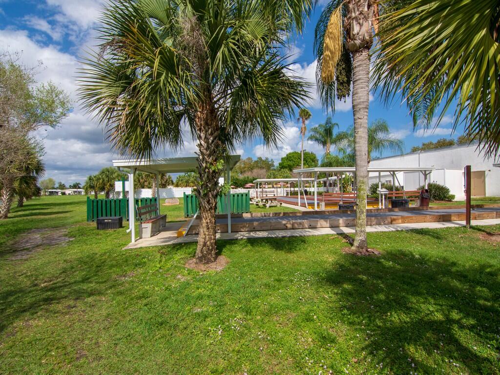 SPANISH LAKES FAIRWAYS NE PHASE - Residential