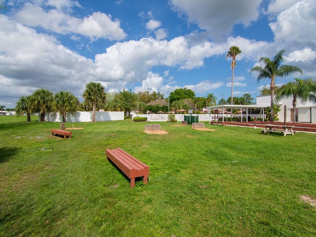 SPANISH LAKES FAIRWAYS NE PHASE - Residential