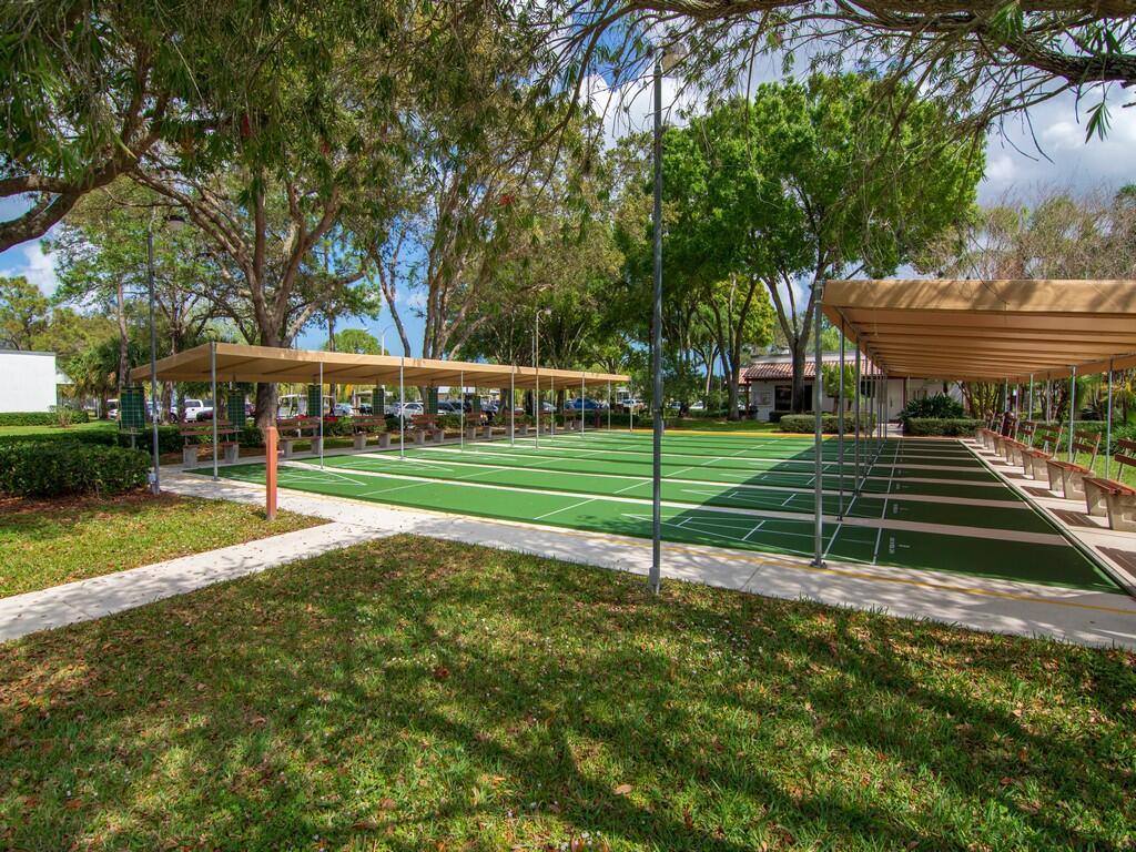 SPANISH LAKES FAIRWAYS NE PHASE - Residential