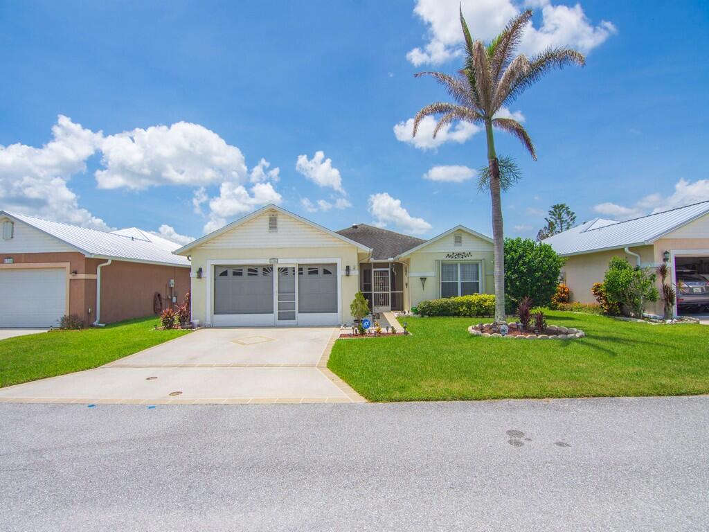 SPANISH LAKES FAIRWAYS NE PHASE - Residential