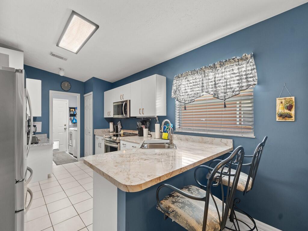 SPANISH LAKES FAIRWAYS NE PHASE - Residential