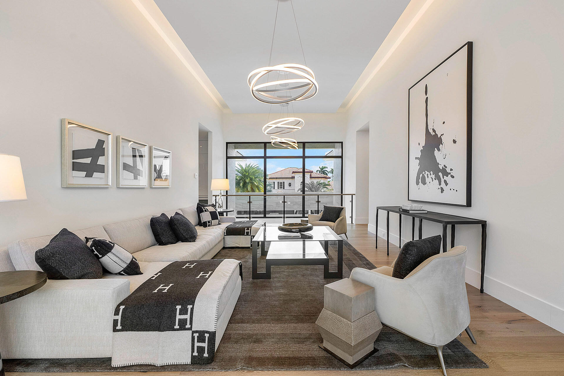 ROYAL PALM YACHT & COUNTRY CLUB - Residential