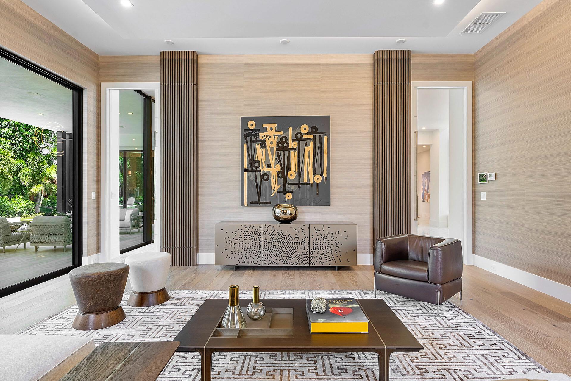 ROYAL PALM YACHT & COUNTRY CLUB - Residential
