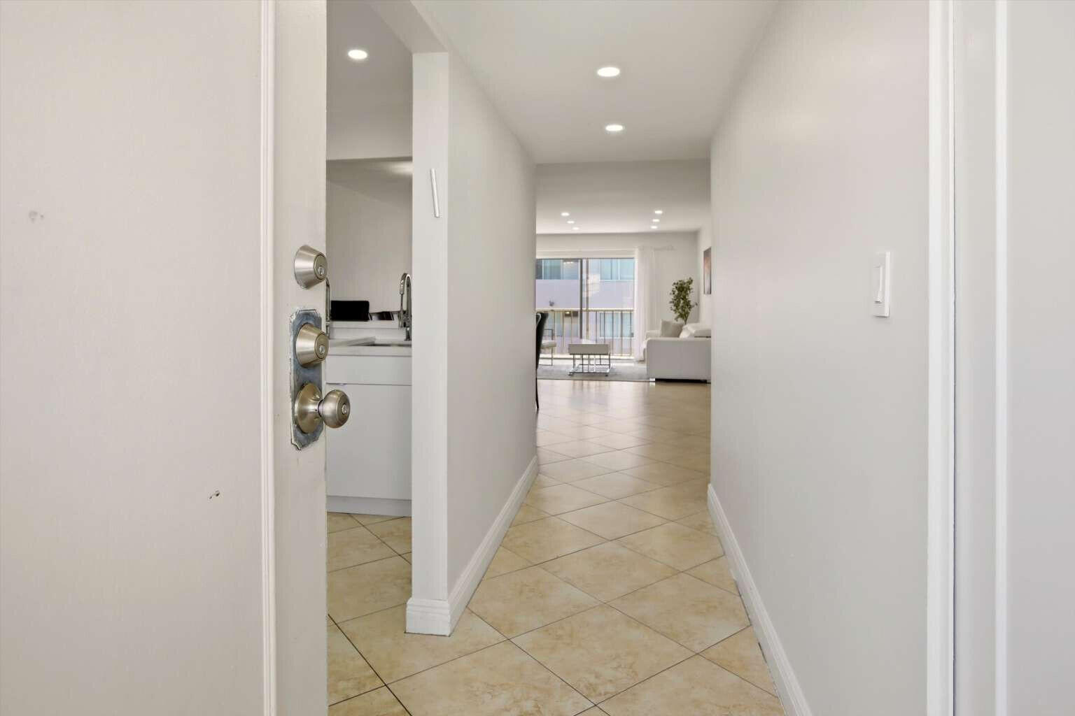 NEW LAND GARDENS CONDO - Residential