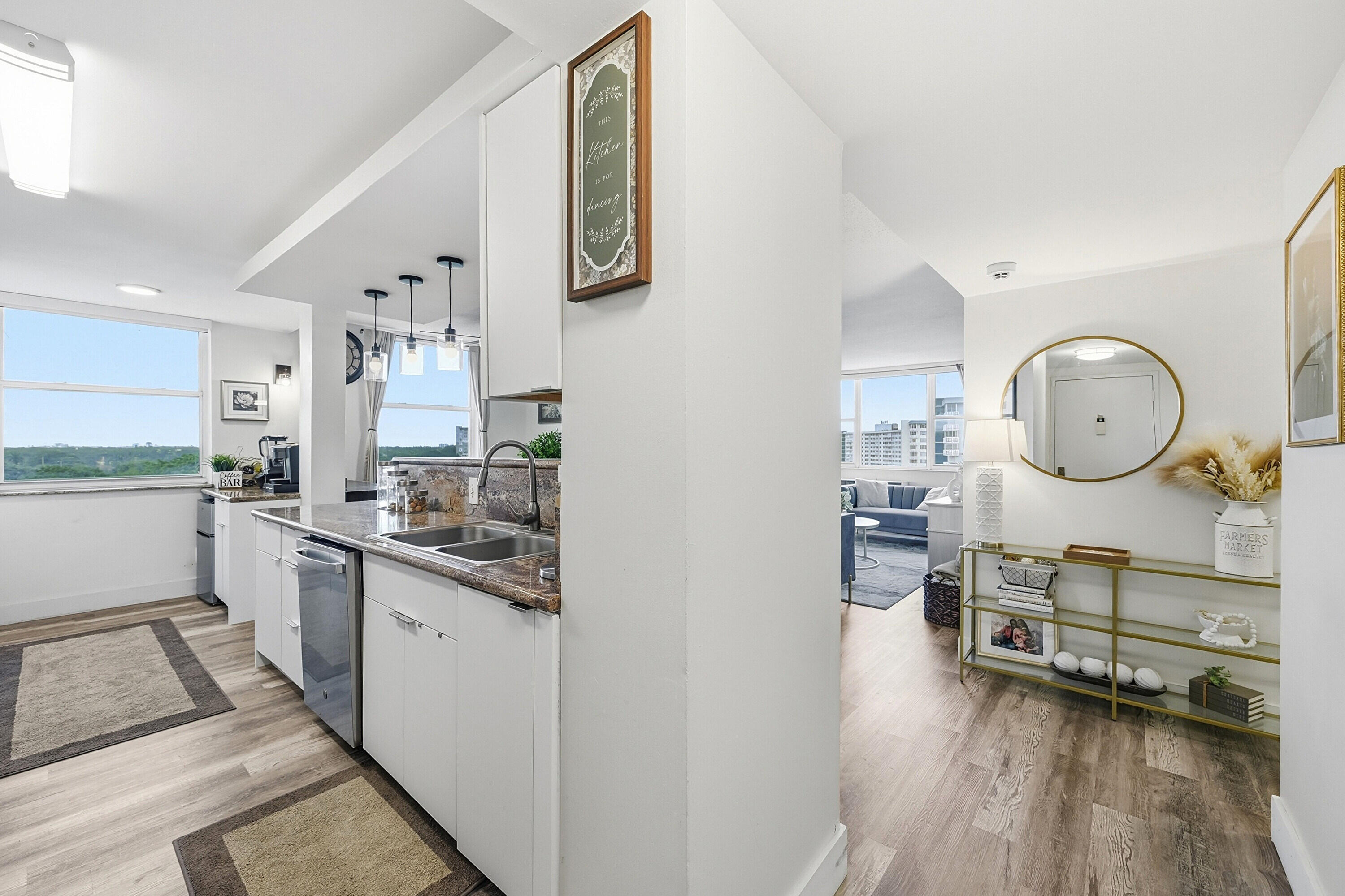 HILLCREST NO 21 CONDO - Residential