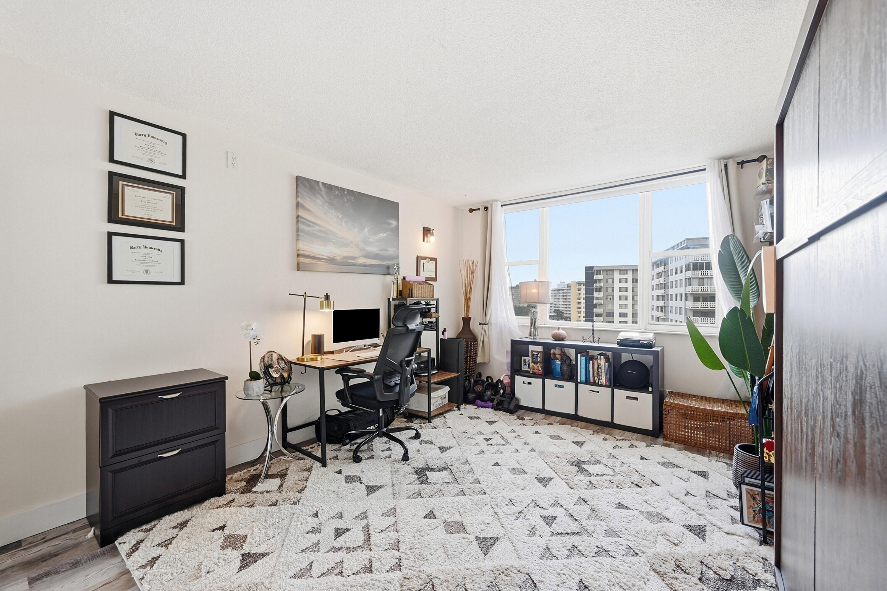 HILLCREST NO 21 CONDO - Residential