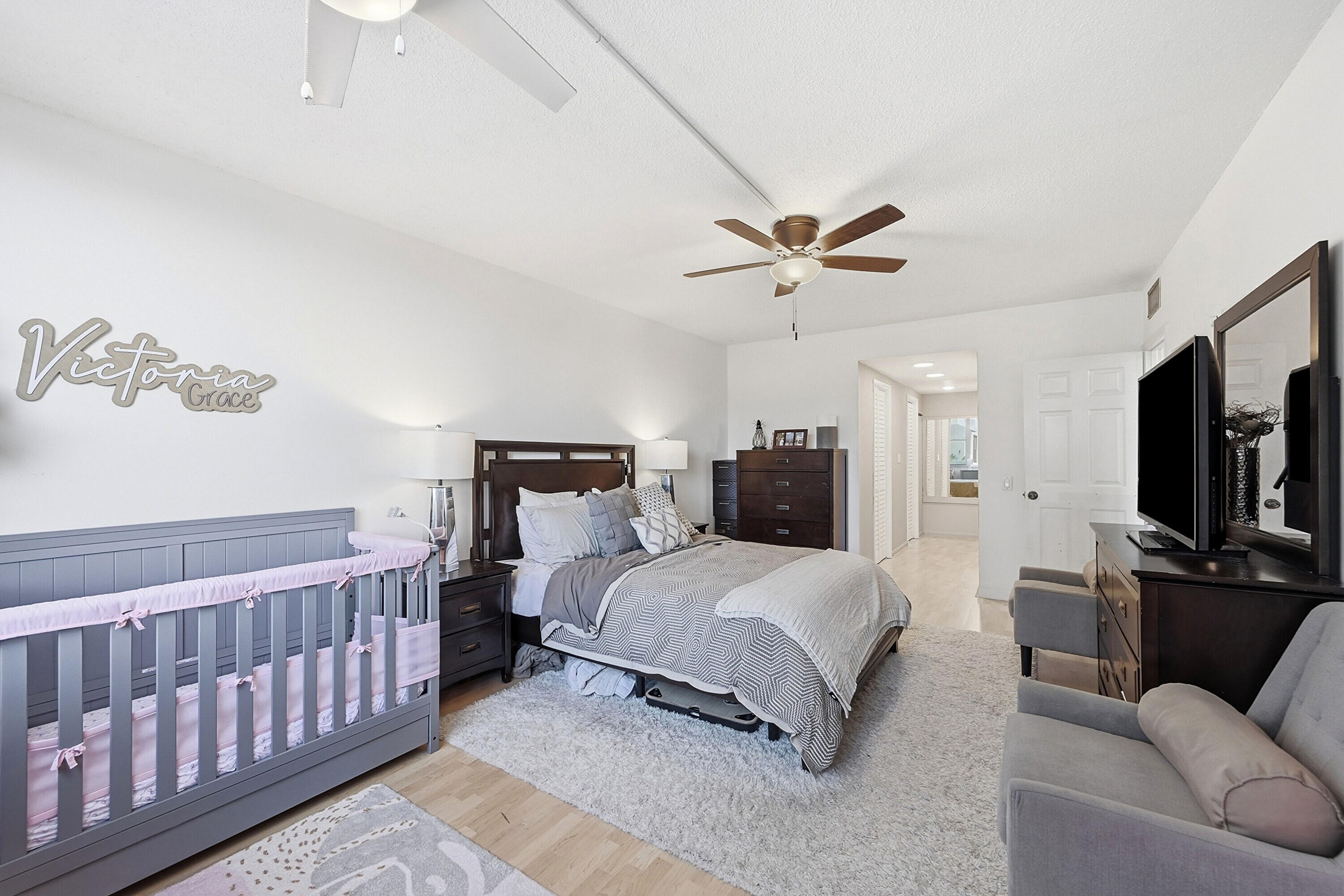 HILLCREST NO 21 CONDO - Residential