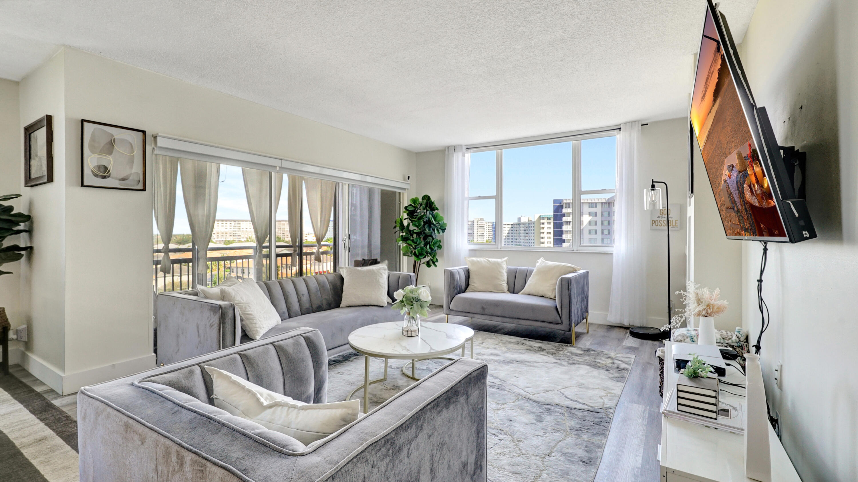 HILLCREST NO 21 CONDO - Residential