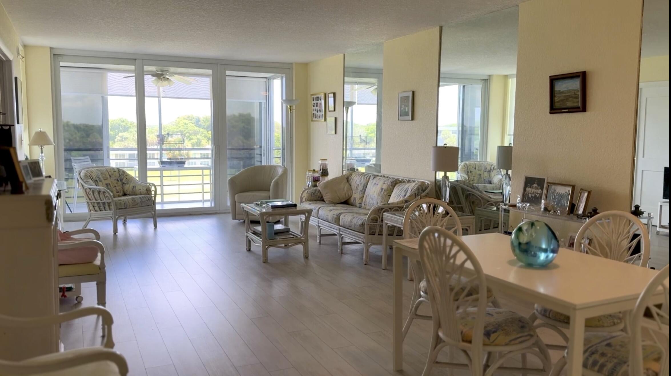 NO 122 PALM-AIRE COUNTRY CLUB - Residential