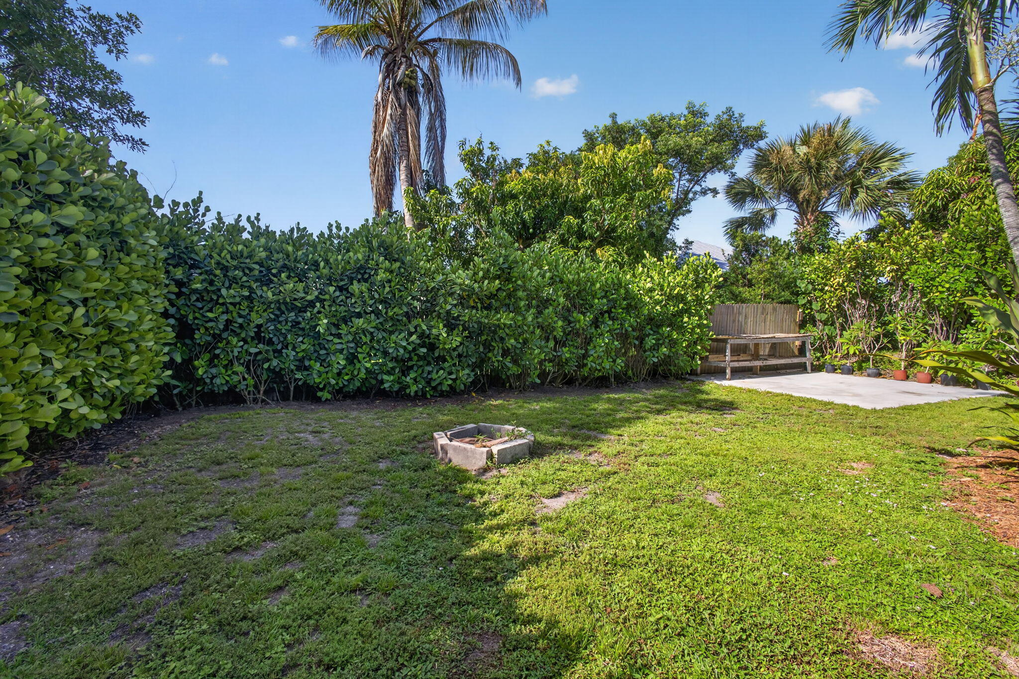 PALM GARDENS 1ST ADD - Residential