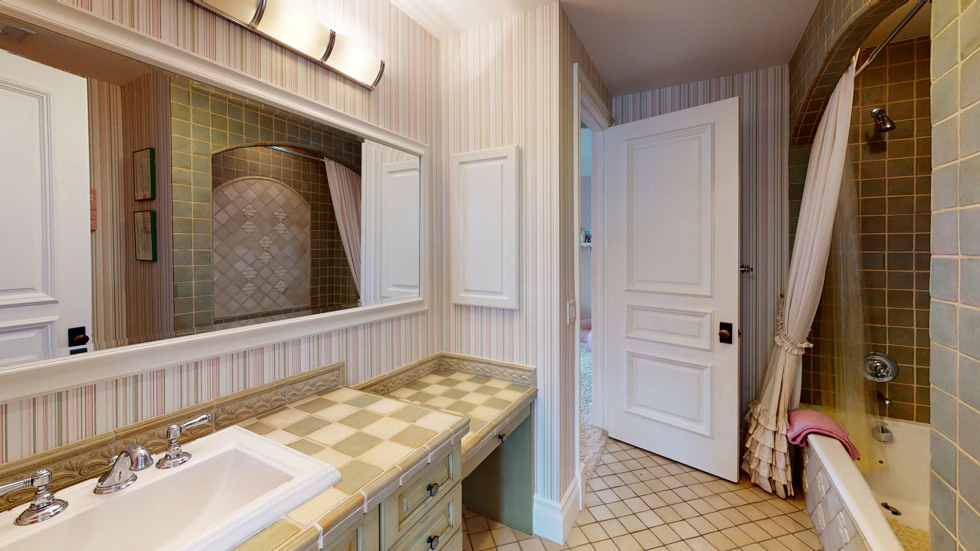 Gulfstream - Residential