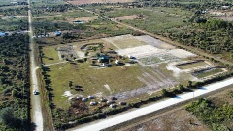 OKEECHOBEE COUNTY - Land