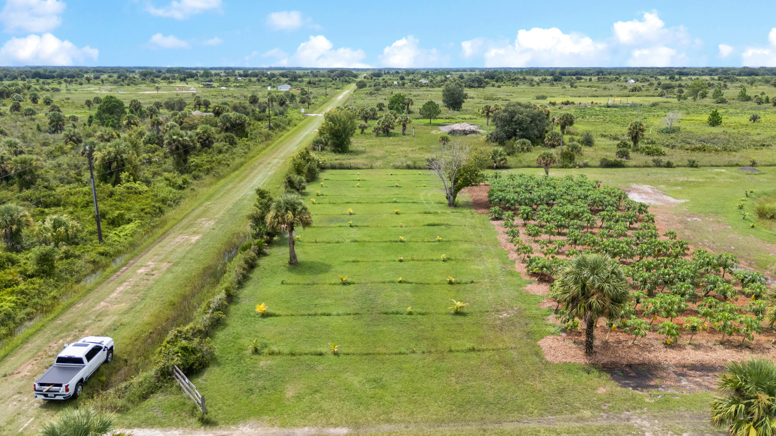 OKEECHOBEE COUNTY - Land