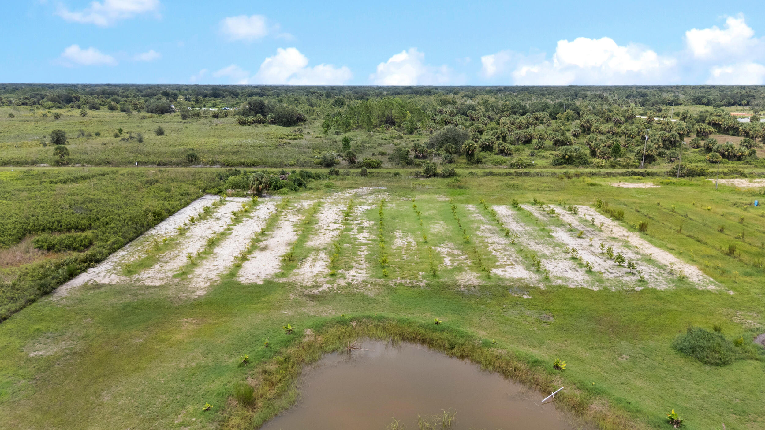 OKEECHOBEE COUNTY - Land