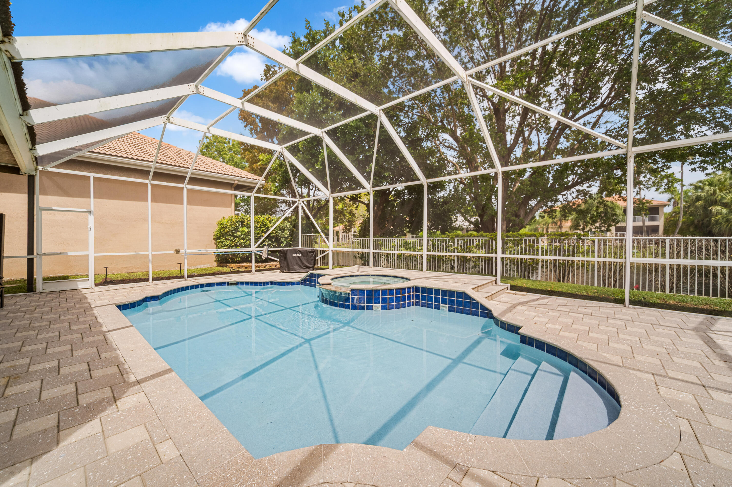 HERON BAY - L'HERMITAGE - Residential