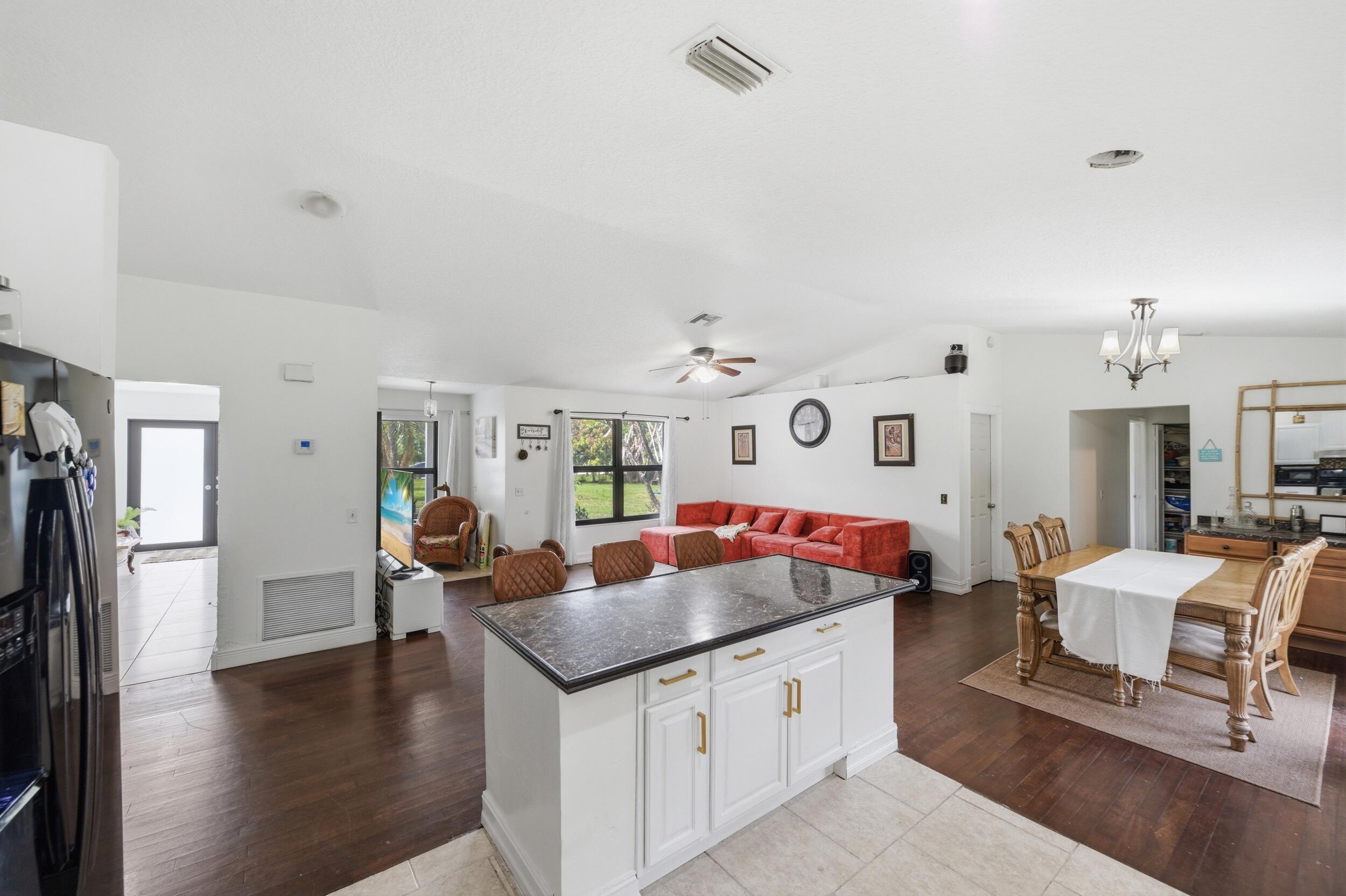 ACREAGE - Residential