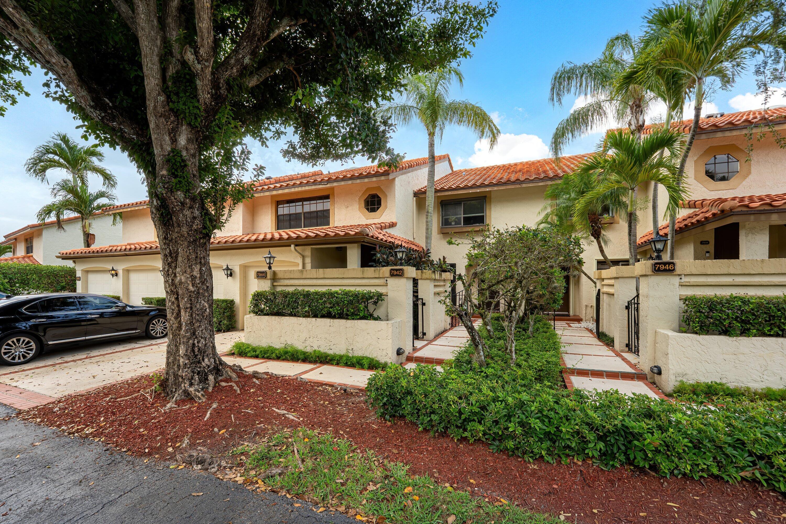 LA MIRADA AT BOCA POINTE CONDOS - Residential