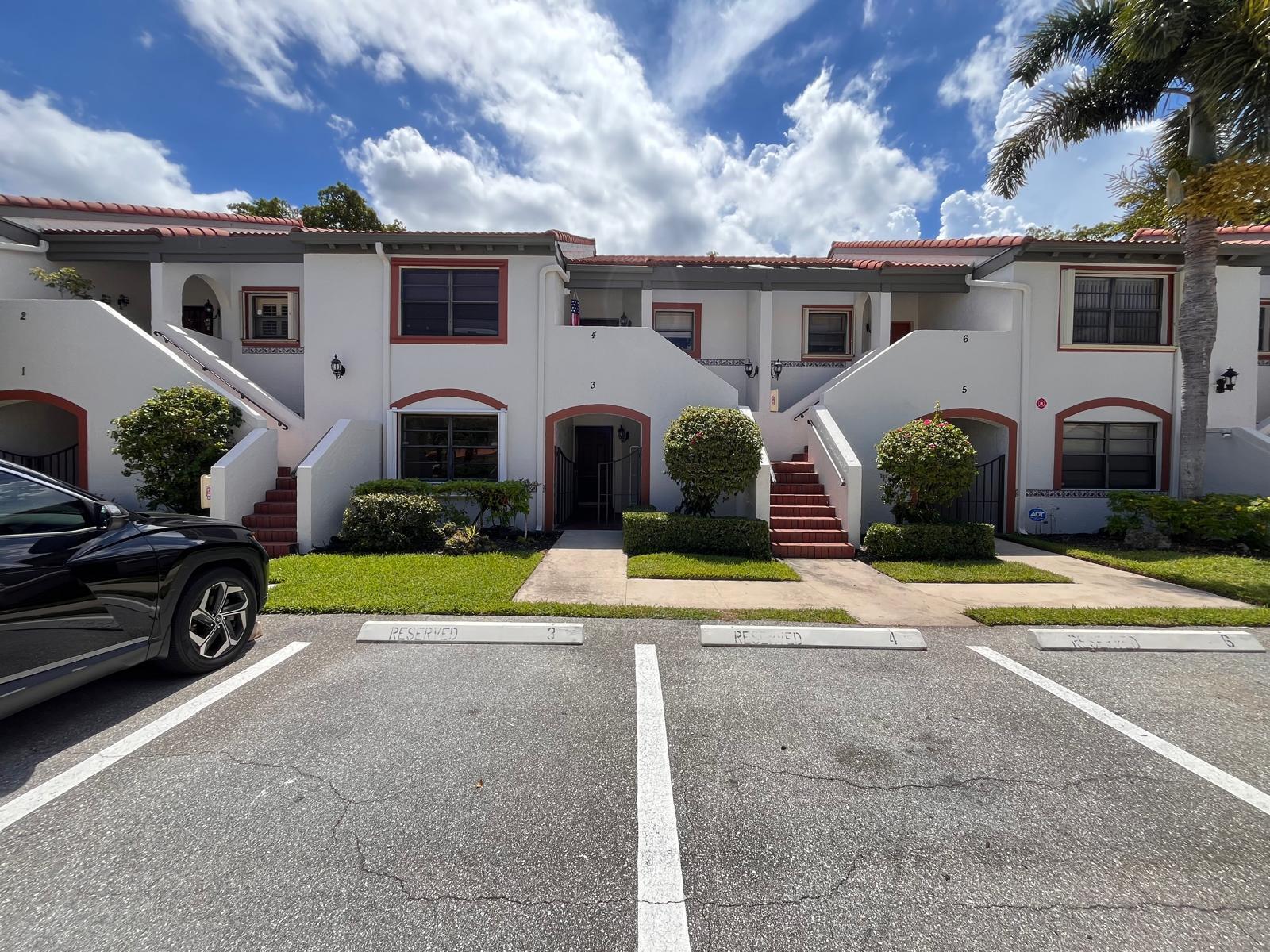 Lake Shore Heights Condo - Residential