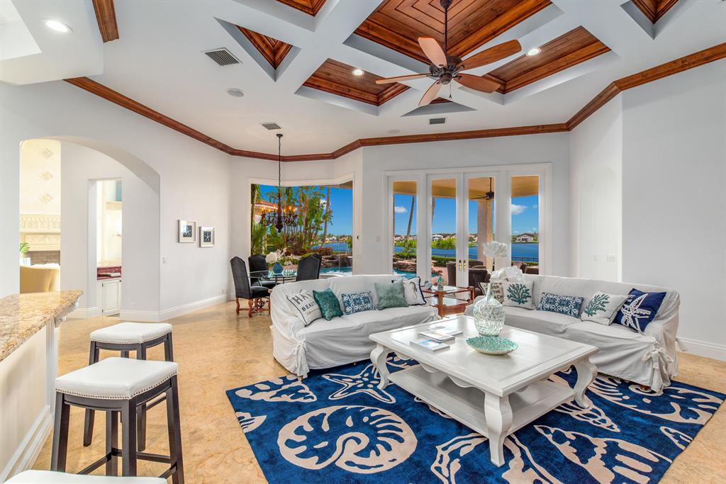 ADMIRALS COVE - Residential