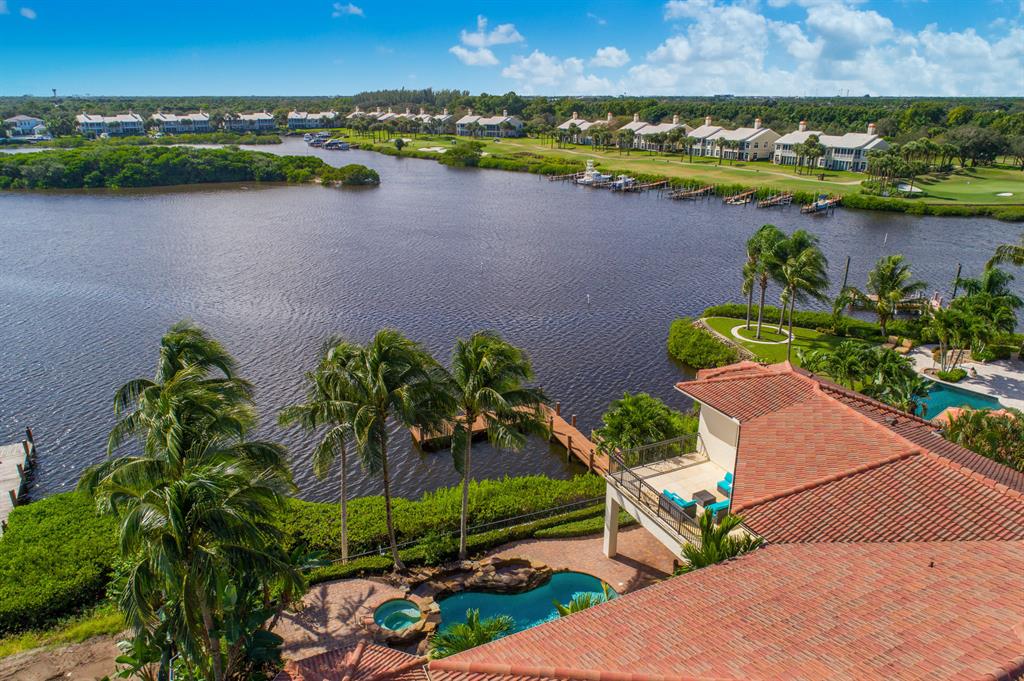 ADMIRALS COVE - Residential