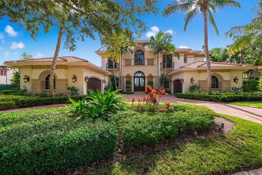 ADMIRALS COVE - Residential