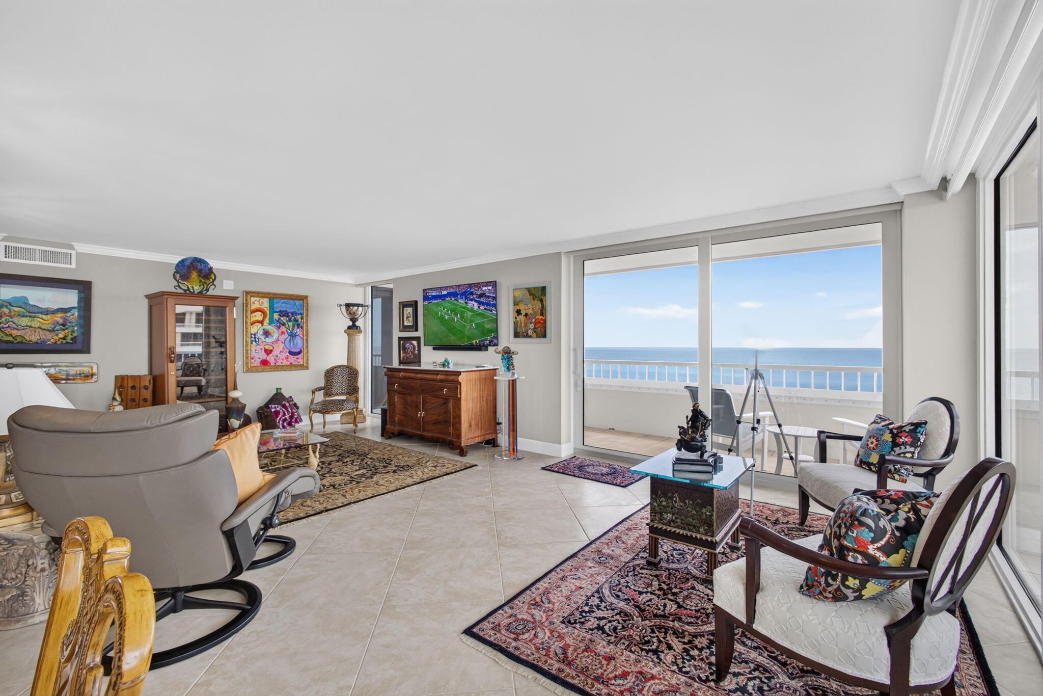 REACHES CONDO - Residential Lease